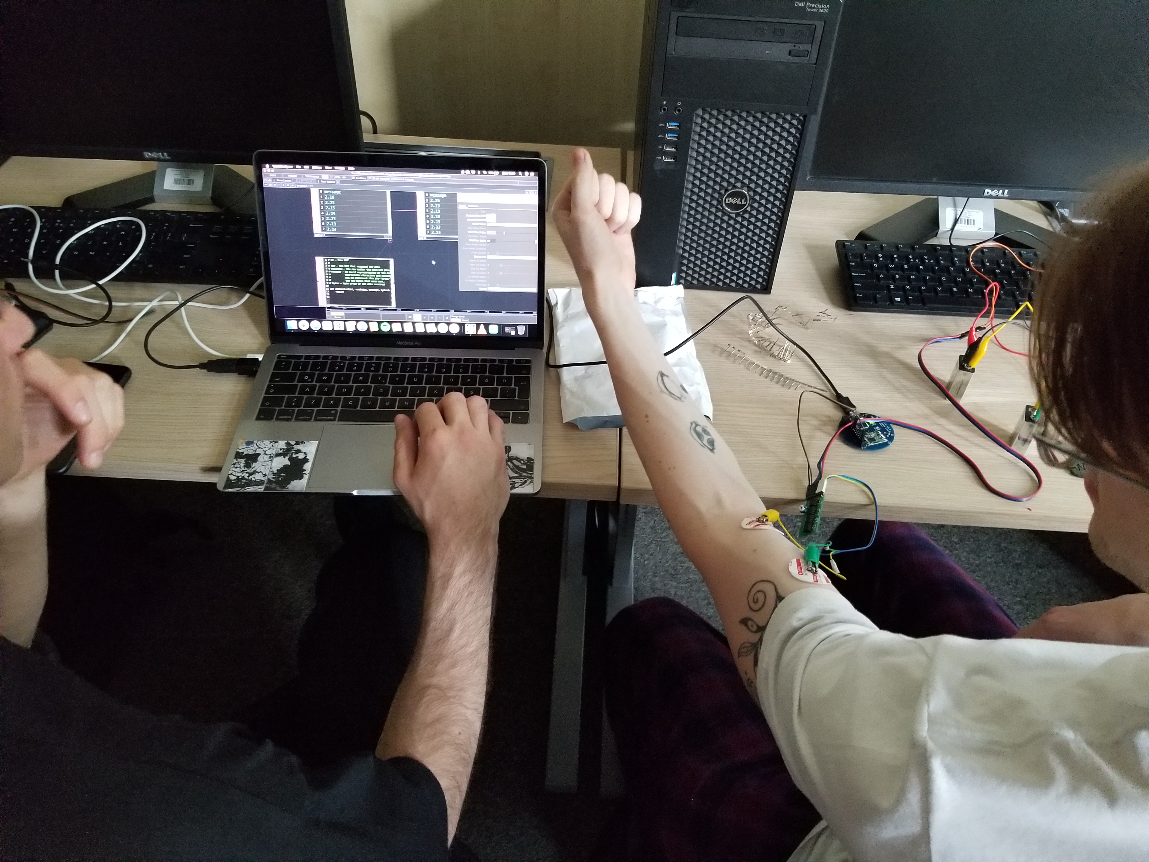 Sefa Sagir and Wiktor Kraśnicki testing their handmade biosensor